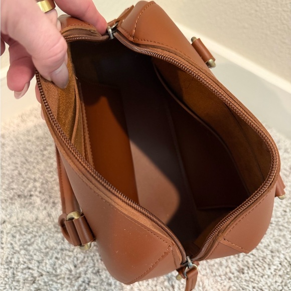 Elegant Brown Leather Handbag